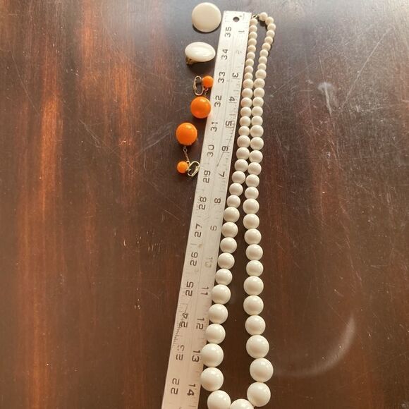Vintage set of two white clip on earrings 28” bead necklace orange drop earrings - Picture 5 of 7